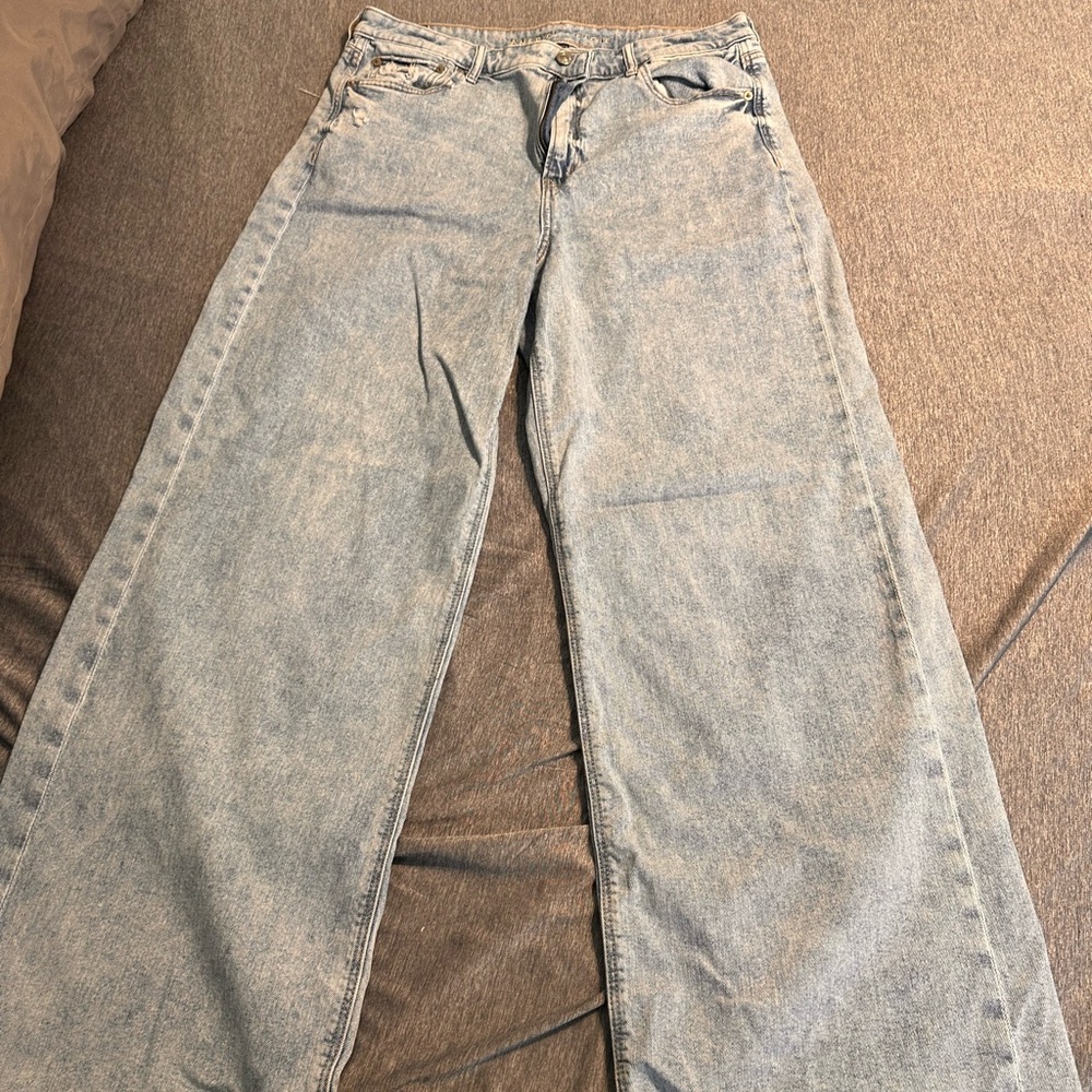 American Eagle Super High Rise Baggy Wide Leg Jeans 14L